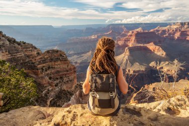 Bir uzun yürüyüşe çıkan kimse Büyük Kanyon Milli Parkı, Güney Rim, Arizona, U '