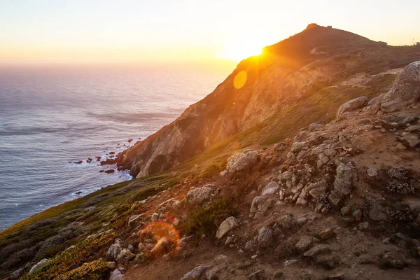 Prachtige zonsondergang op de oceaan — Stockfoto