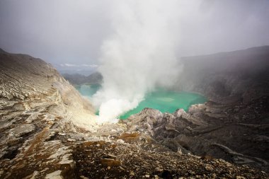 Ijen yanardağının içinde, Java, Endonezya