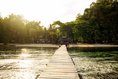 Manzaralı Togean Adası, Sulawesi, Endonezya
