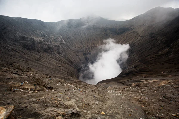 Vista Alla Caldera Del Vulcano Bromo Giornata Nuvolosa Giava Indonesia — Foto Stock