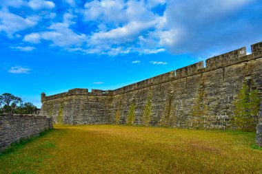 St Augustine, Florida. 26 Ocak 2019. Castillo de San Marcos kalede Old Town Florida's Historic kıyılarında yan görünüm 