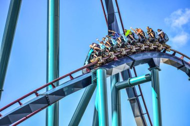 Orlando, Florida. 26 Aralık 2018. Bu roller coaster yüksek hızlarda, derin dalışlar ve heyecan her fırsatta International Drive alanında (7 Seaworld çevresinde bilinir).