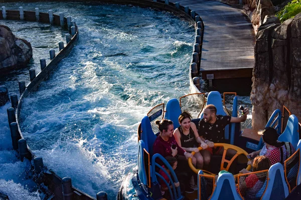 Orlando Florida December 2018 People Enjoying World Tallest Drop Infinity — Stock Photo, Image