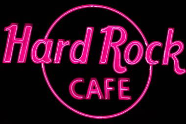 Orlando, Florida. 05 Şubat 2019. Hard Rock Cafe Logo Citywalk Universal Studios alanda pembe harflerle
