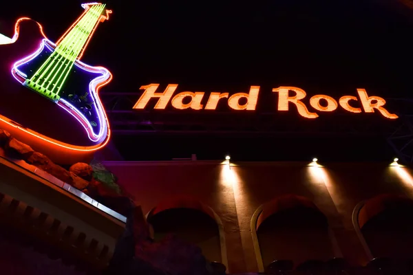 Orlando Florida Febrero 2019 Signo Iluminado Hard Rock Guitarra Colorida — Foto de Stock