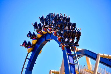 Tampa, Florida. Aralık 26, 2018, inanılmaz eğlence Montu Rollercoasterat Bush bahçeleri Tampa Bay açmak