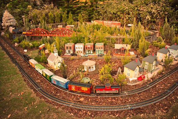 Orlando Floride Novembre 2018 Train Miniature Coloré Pont Sapin Noël — Photo