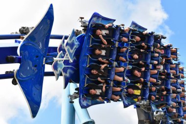 Orlando, Florida. 06 Ekim 2018. Eğlence Manta Ray Rollercoaster, Seaworld Tema Park zevk insanlar Close-Up.