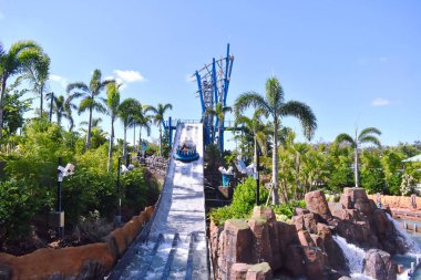 Orlando, Florida. 19 Ekim 2018. Şimdi dünya sınıf rapids ve dünyanın en yüksek açılan at Seaworld Tema Park yaşamaya açık sonsuzluk düşüyor