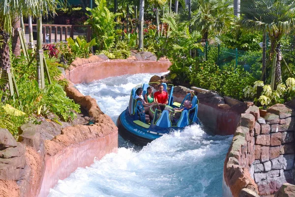 Orlando, Florida. 19 Ekim 2018 Amazing yeni cazibe sonsuz Seaworld Tema Park adlı düşüyor.