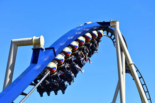 Tampa, Florida. 25 Ekim, Montu Rollercoaster Bush Gardens şaşırtıcı 2018. Montu yedi silinme Bush bahçeleri Tampa Bay adlı vardır.
