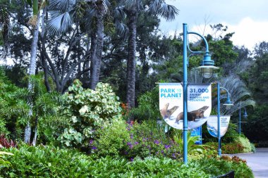 Orlando, Florida. 29 Eylül 2018. 31.000 hayvan kurtarmak işareti at Seaworld Tema Park.