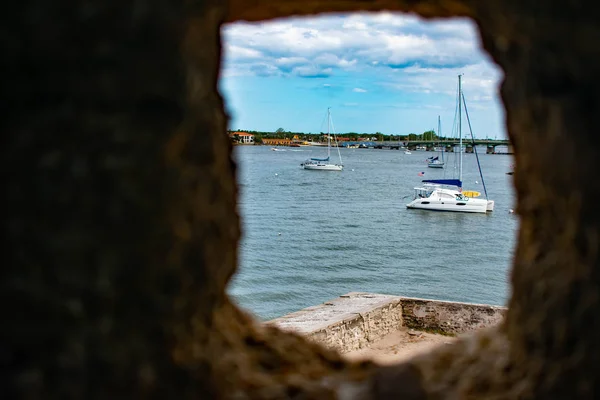 Augustine Florida March 2019 Partial View Matanzas River Sailboats Stone — Stock Photo, Image