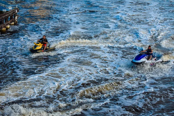 Tampa Bay Florida March 2019 Guys Enjoying Jet Ski Hillsborough — Stock Photo, Image