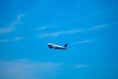 Orlando, Florida 'da. 01 Mart 2019. JetBlue (BA) uçağı, Orlando Uluslararası Havaalanı 'ndan (MCO) Orlando Uluslararası Havalimanı 'nda (2).