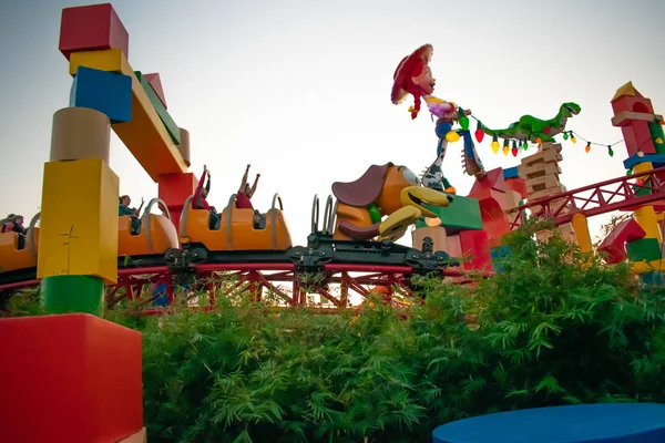 Orlando Florida Mars 2019 Slinky Dog Dash Berg Och Dalbana — Stockfoto