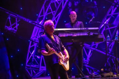 Orlando, Florida 'da. 26 Mart 2019. Graham Russel hava kaynağından, Walt Disney World 'de Epcot 'ta güzel melodi şarkı söylüyor (2)