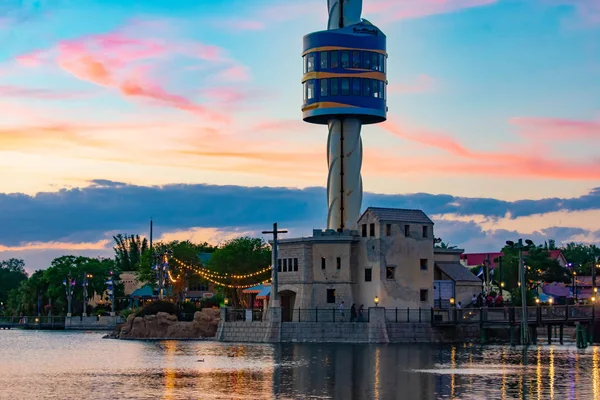 Orlando Florida April 2019 Sky Tower Ascending Colorful Sunset Background — Stock Photo, Image