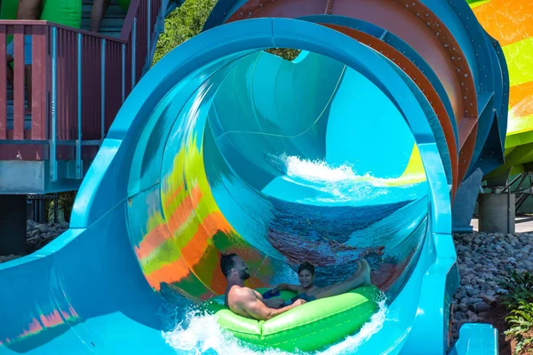 Orlando Florida May 2019 People Enjoying Karekare Curl Aquatica — Stock Photo, Image