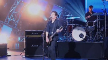 Orlando, Florida. 14 Mayıs 2019. Richard Marx Walt Disney World Resort Epcot Garden Rock Festivali'nde Endless Summer Nights şarkı (2).