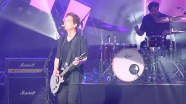 Orlando, Florida. 14 Mayıs 2019. Richard Marx Walt Disney World Resort Epcot Garden Rock Festivali'nde Bu I Promise You şarkı (2)