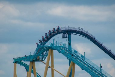Orlando, Florida. 05 Haziran 2019. İnsanlar Uluslararası Drive alanında Seaworld müthiş Kraken zevk (1).