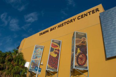 Tampa Körfezi, Florida. 28 Nisan 2019 . Şehir merkezinde Tampa Bay Tarih Merkezi (1).