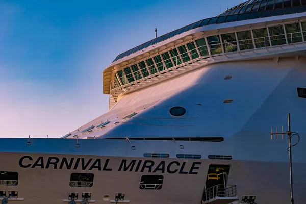 Tampa Bay Florydzie Kwietnia 2019 Częściowy Widok Carnival Miracle Cruise — Zdjęcie stockowe