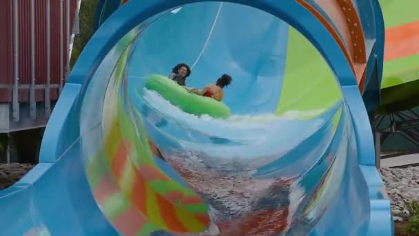 Orlando Florida Haziran 2019 Seaworld Karakare Curl Cazibe Eğri Şeklinde — Stok video