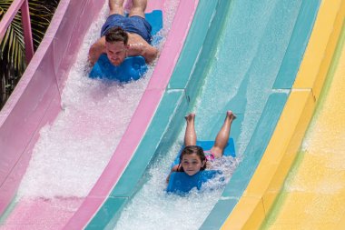 Orlando, Florida. 01 Temmuz 2019. İnsanlar Aquatica 1 inanılmaz Tamauta Racer cazibe zevk.