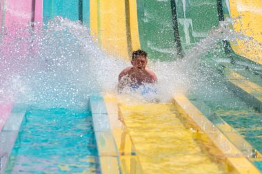 Orlando, Florida. 01 Temmuz 2019. Aquatica 1 tamauta Racer cazibe inanılmaz sıçrama zevk Kişi