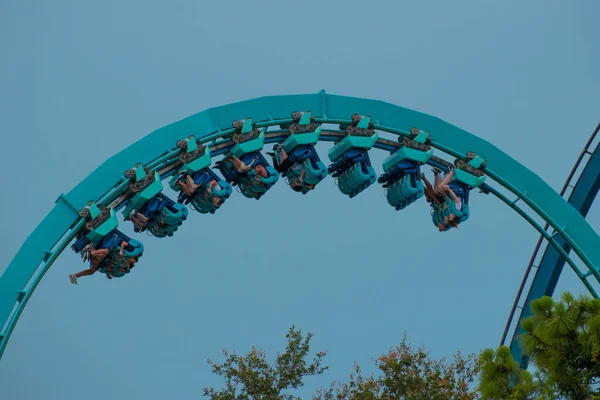 Orlando Florida Junho 2019 Pessoas Que Gostam Montanha Russa Kraken — Fotografia de Stock