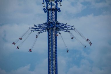 Orlando, Florida 'da. 05 Temmuz 2019 Uluslararası sürücü alanı 2 Sky Flyer cazibe zevk Insanlar