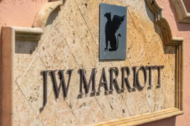 Orlando, Florida 'da. 16 Temmuz 2019. John yaung Parkway bölgesinde JW Marriott otel işareti