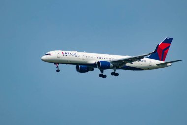 Florida. 09 Temmuz 2019. Delta Airlines Orlando Uluslararası Havaalanı 1 ' e geliyor.