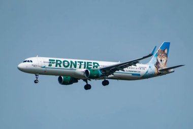 Florida. 09 Temmuz 2019. Frontier Airlines, Orlando Uluslararası Havaalanı 2 ' den ayrılıyor.