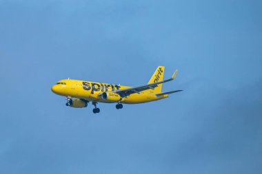 Orlando, Florida 'da. 09 Temmuz 2019. Spirit Airlines, Orlando Uluslararası Havaalanı 1 ' den ayrılıyor
