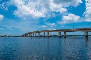 Daytona Plajı, Florida. 07 Temmuz 2019. Brodway Köprüsü 6 ' nın panoramik manzarası.