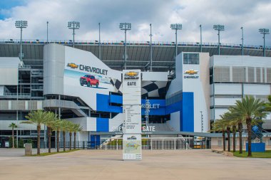 Daytona, Florida 'da. 18 Temmuz 2019. Daytona International Speedway 10. j Chevrolet Gate panoramik görünümü