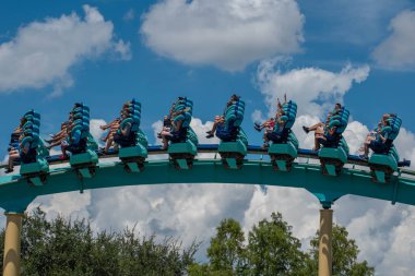 Orlando, Florida. 31 Temmuz 2019. İnsanlar Seaworld (5 yaz tatili sırasında inanılmaz Kraken rollercoaster zevk)