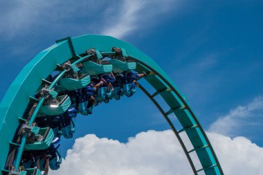 Orlando, Florida. 31 Temmuz 2019. İnsanlar Seaworld (10 yaz tatili sırasında inanılmaz Kraken rollercoaster zevk)
