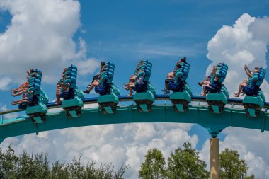 Orlando, Florida. 31 Temmuz 2019. İnsanlar Seaworld (69 yaz tatili sırasında inanılmaz Kraken rollercoaster zevk)