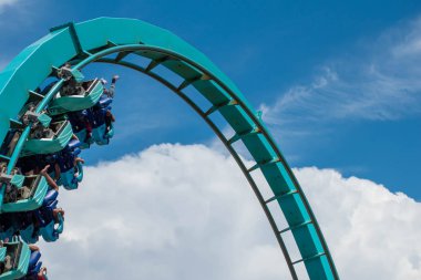 Orlando, Florida. 31 Temmuz 2019. İnsanlar Seaworld (9 eğlenceli inanılmaz Kraken rollercoaster sahip)