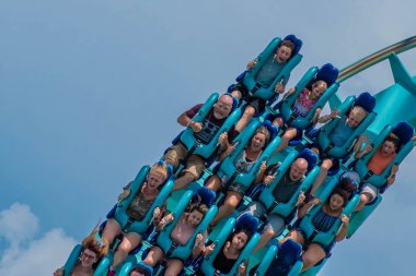 Orlando, Florida. 31 Temmuz 2019. İnsanlar Seaworld (23) de eğlenceli inanılmaz Kraken rollercoaster sahip)