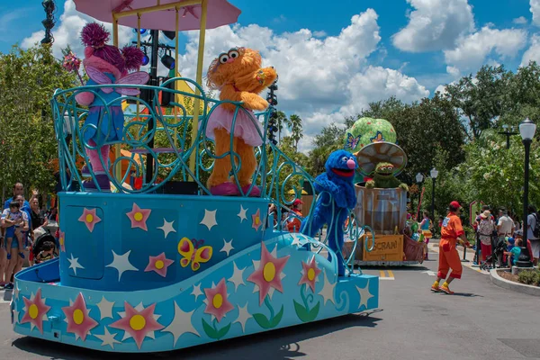 Orlando Florida Július 2019 Abby Cadabby Zoe Színes Úszó Seaworld — Stock Fotó