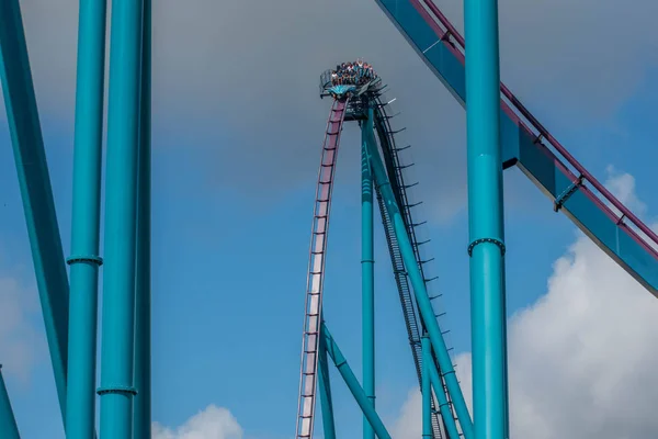 Orlando Florida July 2019 People Having Fun Riding Mako Rollercoaster — Stock Photo, Image