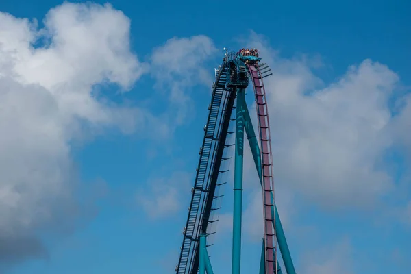 Orlando Florida Julho 2019 Pessoas Divertindo Montando Mako Montanha Russa — Fotografia de Stock