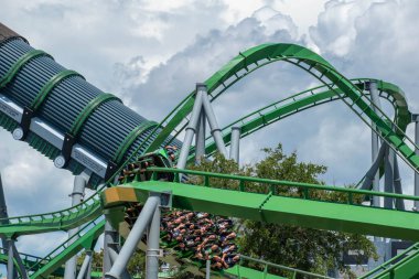 Orlando, Florida. 07 Ağustos 2019. İnsanlar inanılmaz inanılmaz eğlenceli olan , Macera Adası'nda tatil yaz aylarında 48