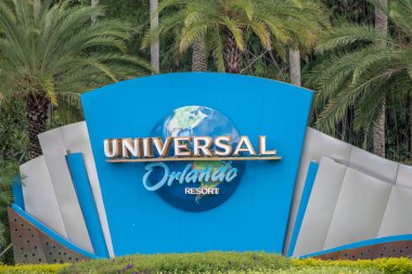 Orlando, Florida. 07 Ağustos 2019. Universal Studios alanında Universal Orlando logosu 3.